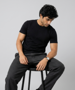 black-crew-neck-tshirt